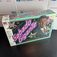 Sabado Gigante Bilingual Milton Bradley Board Game in Factory Sealed Box