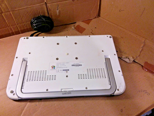 Wacom DTZ-1200W/G Interactive Display Graphics Tablet W/ Converter Box , No Pen - Picture 4 of 11