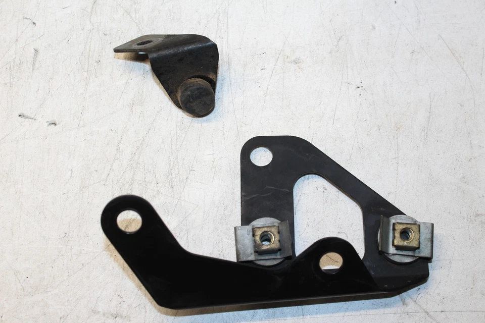 BMW F650GS 2000-2007 VARIOS SOPORTES Y PERNOS Foto 4 de 4