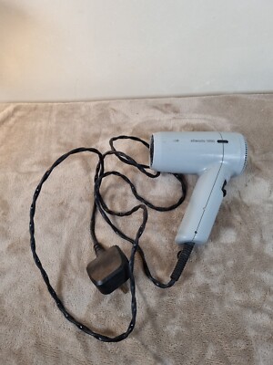 BRAUN Silencio 1600 Electronic Hair Dryer With Adjustable heat Settings  FREEPOST UK