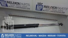 Verin de hayon / de capot Toyota STARLET