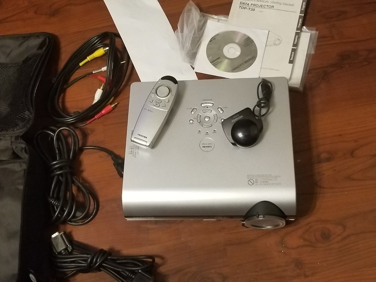 Toshiba TDP-SC35 DLP Projector HD 1080i Remote 32017591448| eBay