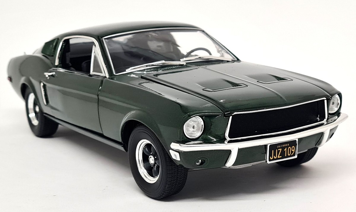 Greenlight 1/18 Ford Mustang GT 1968 Highland Green Diecast Greenlight 1/18 Ford Mustang GT 1968 Highland Green Diecast