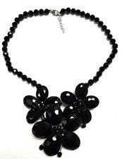 NEW NATASHA HAND MADE BLACK SHINY,CRYSTAL BEADS MULTI DAISY FLOWERS NECKLACE