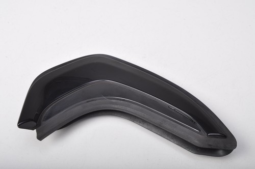 BMW 1 F40 118i 1.5 12V 140PS  Kotflügelabdeckung hinten rechts 7474002