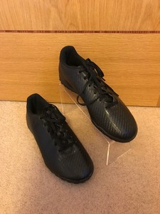 adidas traxion football