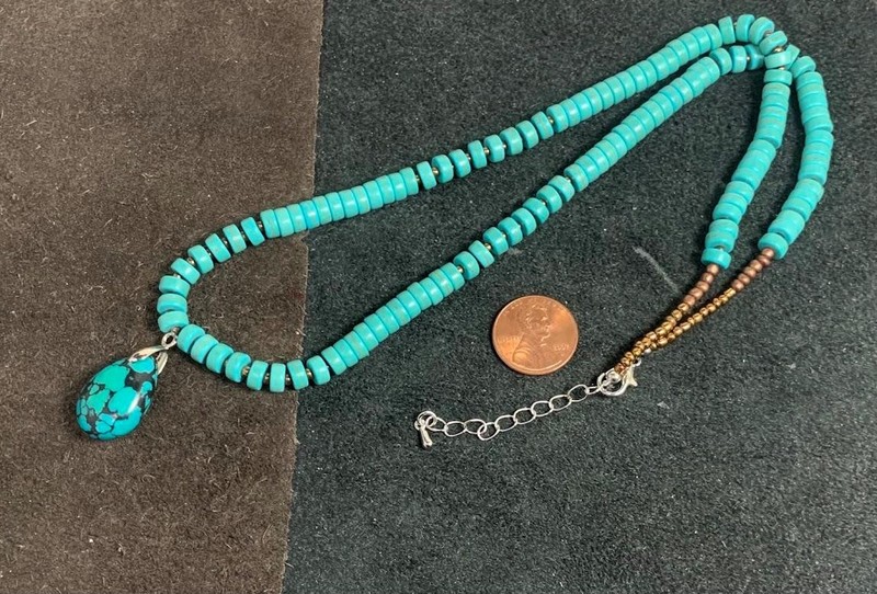 reconstitute) turquoise heishi necklace/pendant/$0.85 combine s/f (b166b-w1)