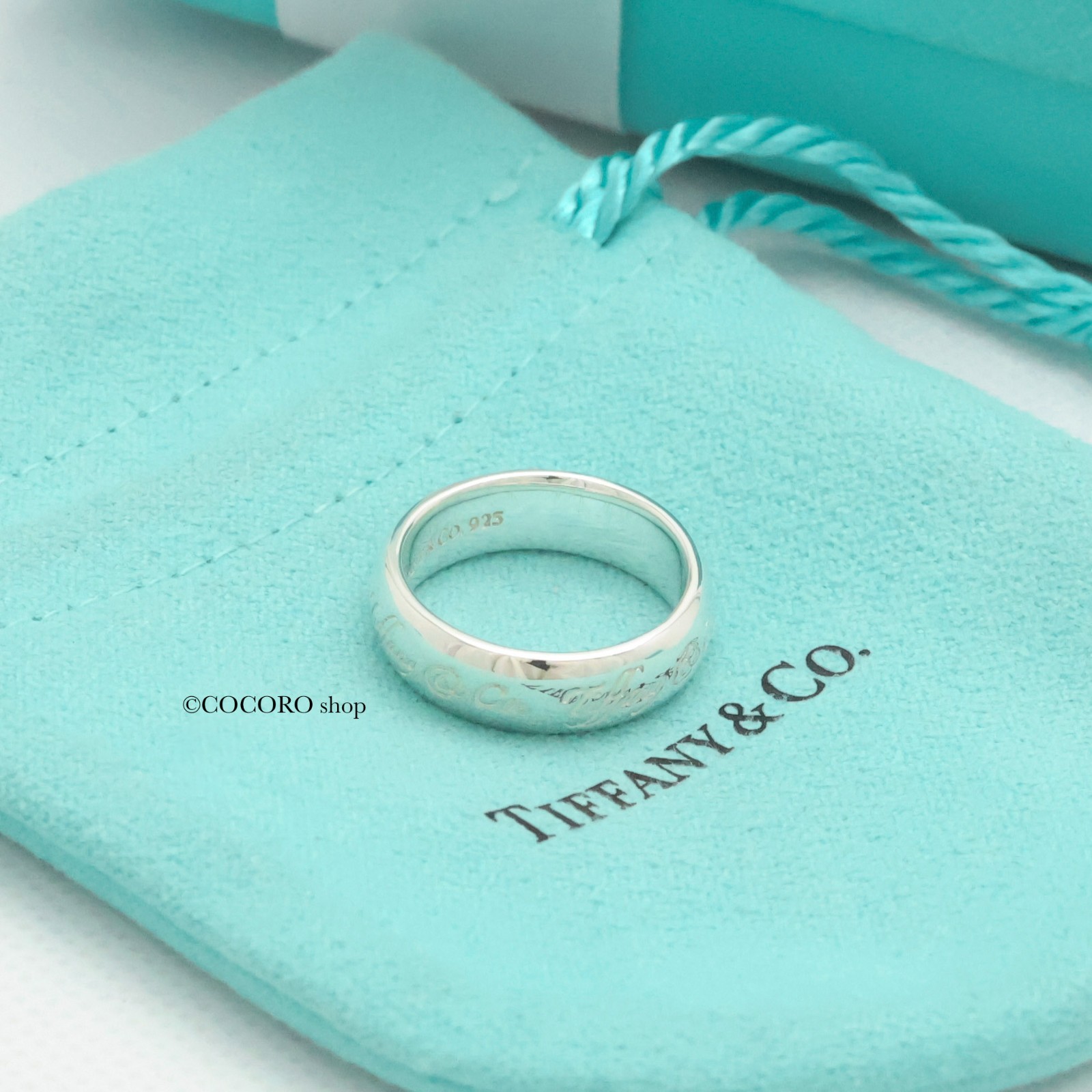 Authentic Tiffany & Co. Notes Script Wide Band Ri… - image 2