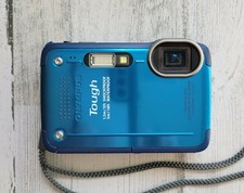 Olympus STYLUS TG-630 Tough Blue 12.0 MP Digital Camera Battery Charging Cable