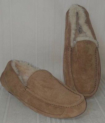 UGG ASCOT Suede Moccasins Slippers MISMATCH left Men Size US 8, Right Size 9