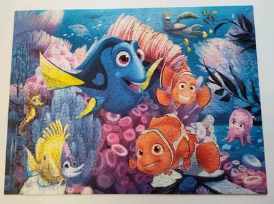 Disney Pixar Finding Nemo 300 Piece Puzzle Ceaco 42246 24x18    