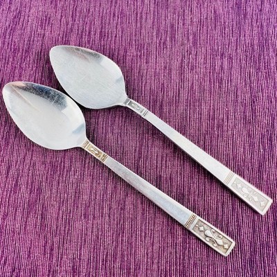 Lot of 2 OXFORD HALL Stainless OXH69 Fleur De Lis Oval Soup Spoons Flatware