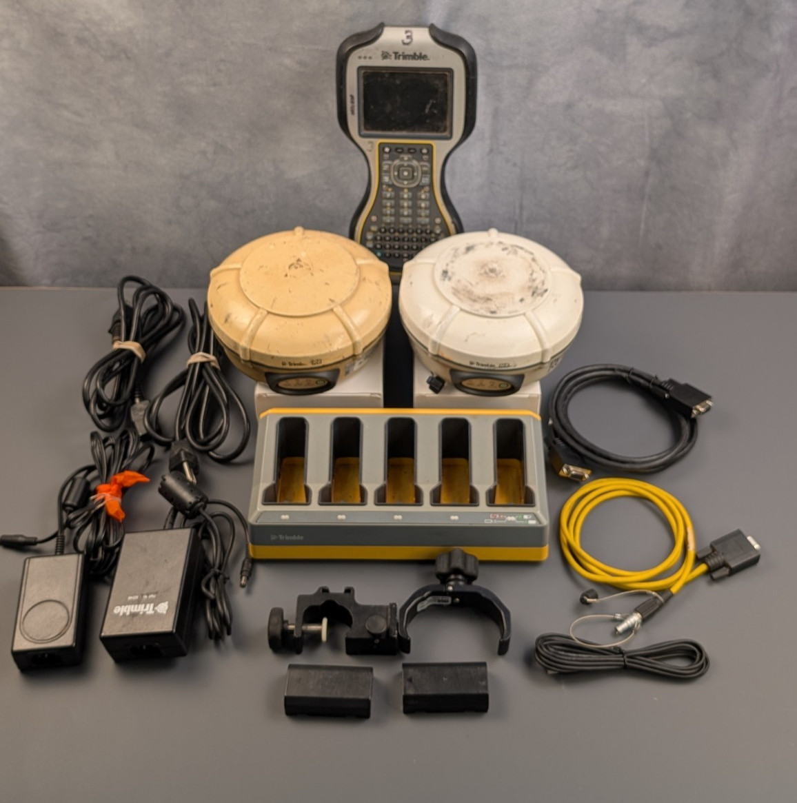 Trimble R8 Model 3 GNSS RTK GPS Base Rover Set + TSC3 Controller + Charger | 450