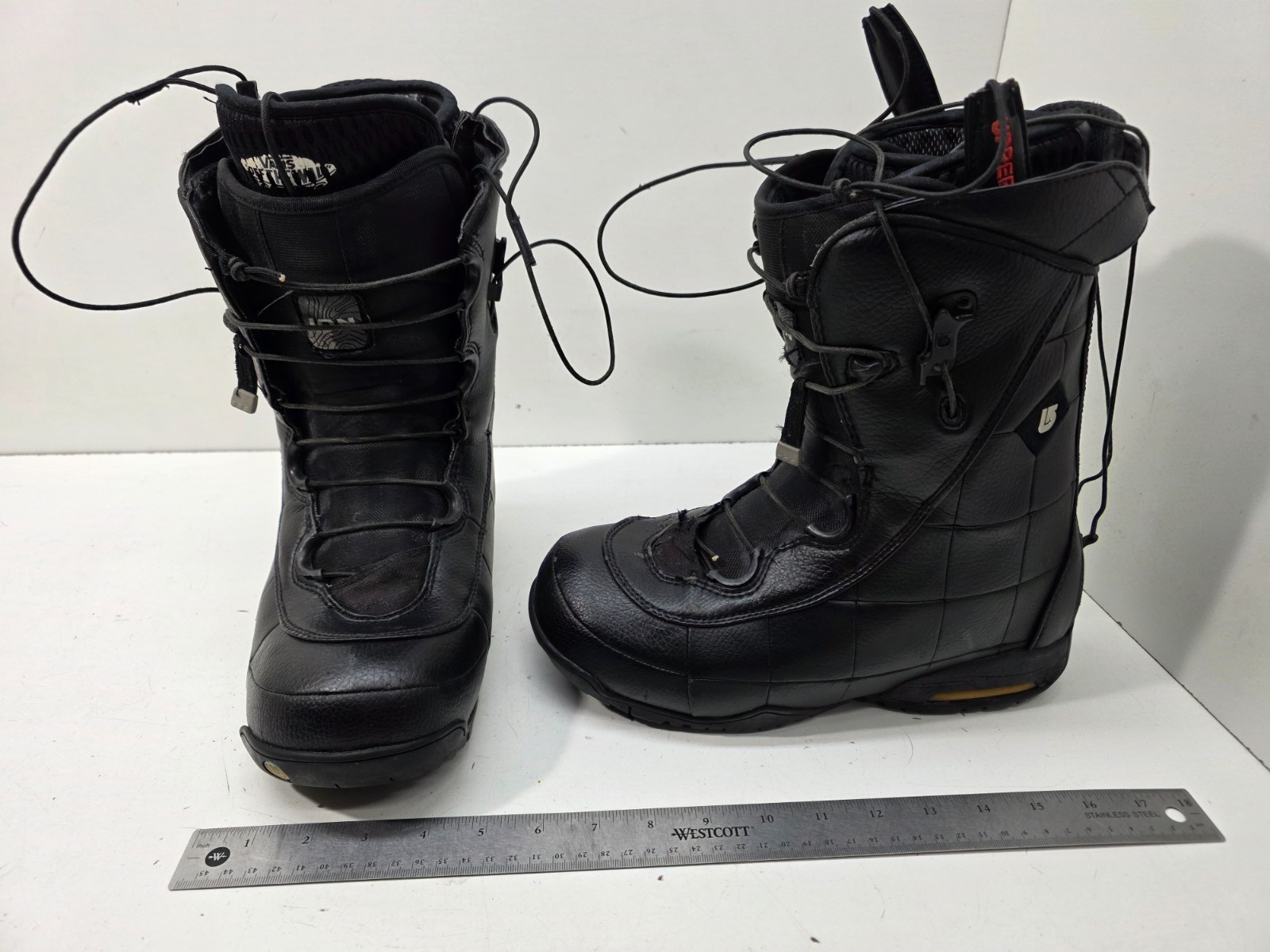 Boots Mens 9.5  Speed Lace Black Vans Liners