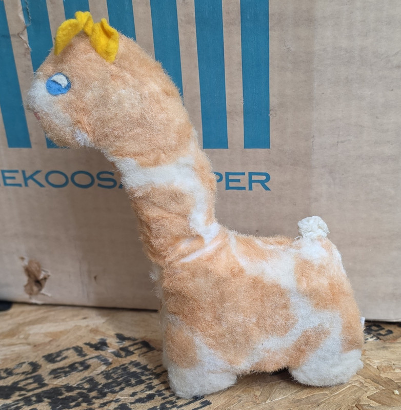 Eden Vintage Plush Giraffe Mini Stuffed Animal Tan/White Yellow Ears 1974