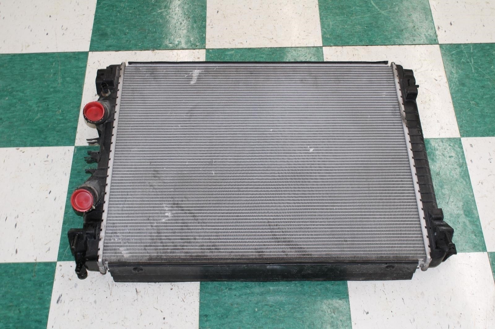 14-17 GHIBLI 3.0L Twin Turbo OEM Engine Coolant Main Radiator Assembly Factory