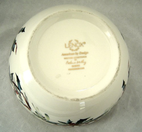 Lenox Winter Greetings 5" Bowl New In Box Christmas Holiday Decor Porcelain - Picture 4 of 8
