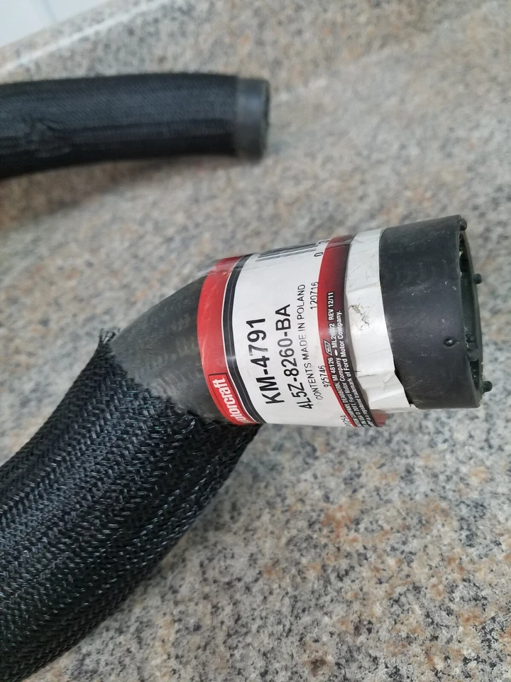 KM-4791 Motorcraft Radiator Hose Upper New for Explorer Ford Ranger Sport Trac - Image 2 of 4