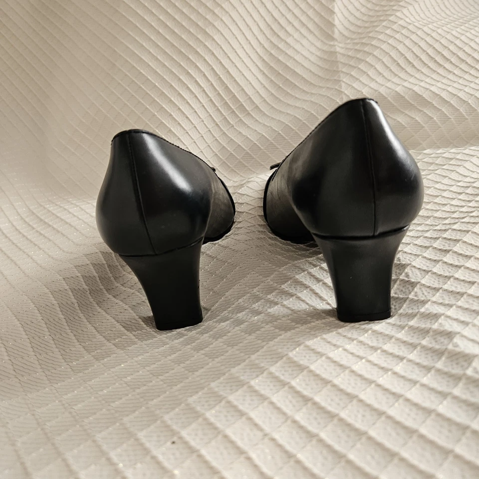 Zapatos de salón para mujer estilo suave de Hush Puppies azul marino talla 7,5 Foto 4 de 4