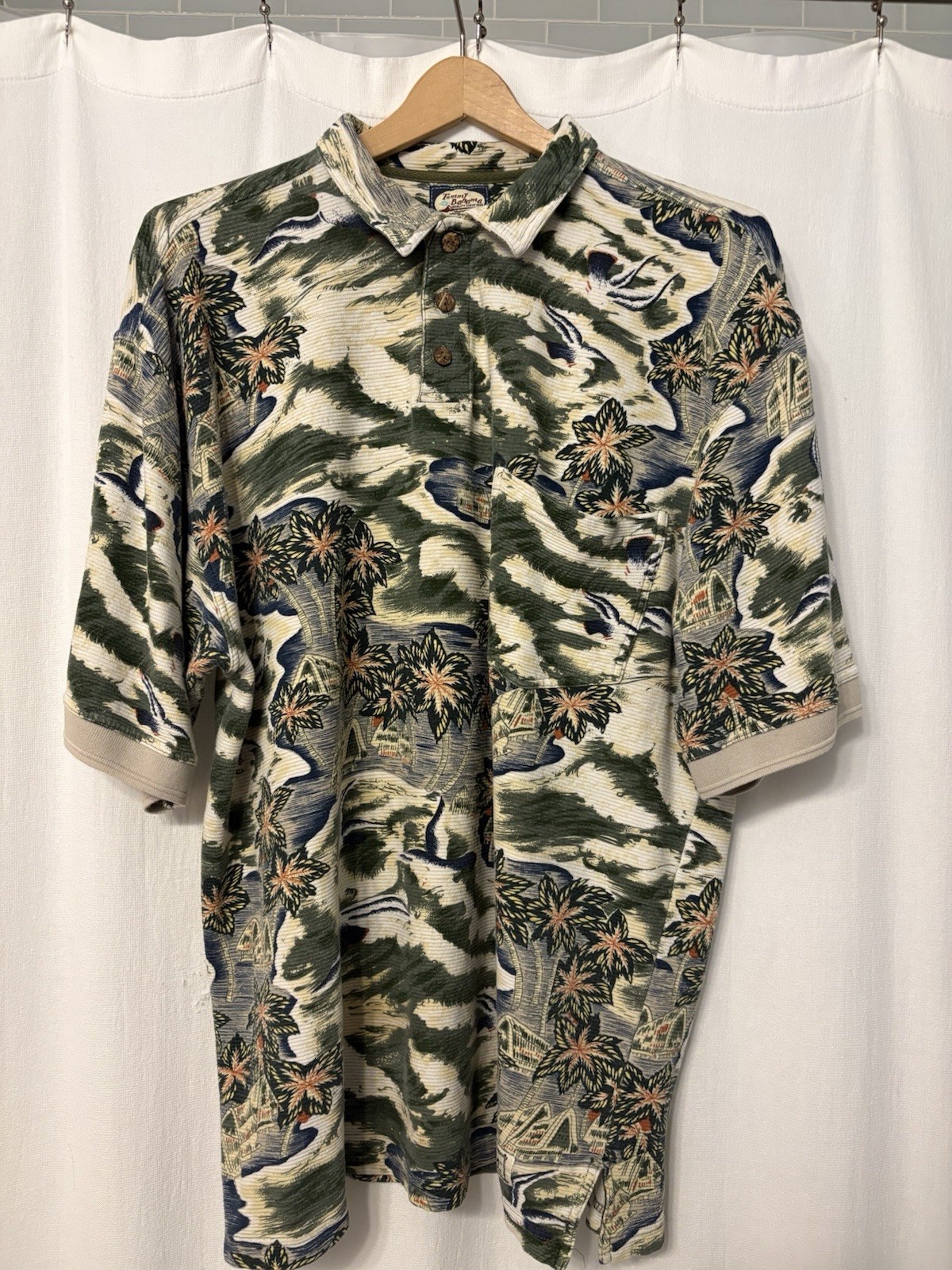 Vintage Tommy Bahama Hawaiian Polo Shirt Men’s Lrg Island Print Textured Cotton