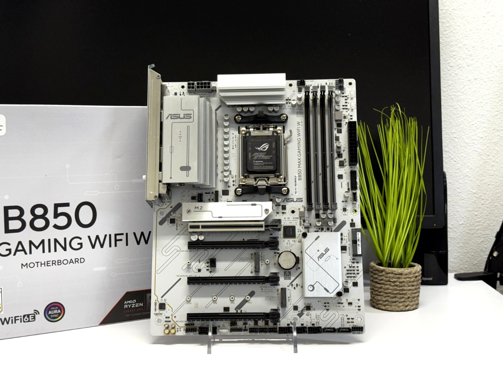 ASUS B850 MAX GAMING WIFI W AM5 DDR5 PCIe 5.0 WiFi 6E ATX