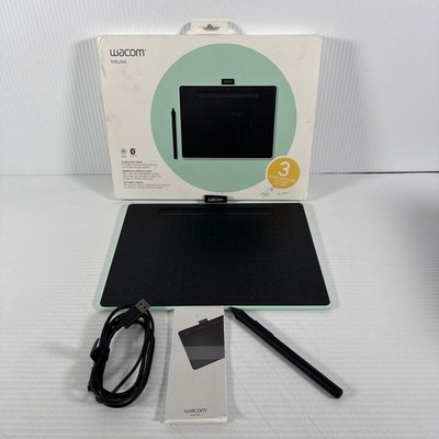 Wacom Intuos Medum 8.5'' x 5.3'' Bluetooth Graphics Tablet - Pistachio Green
