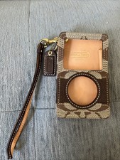 Coach Vintage Classic Apple iPod Case Tan Brown Canvas with Signature Logo