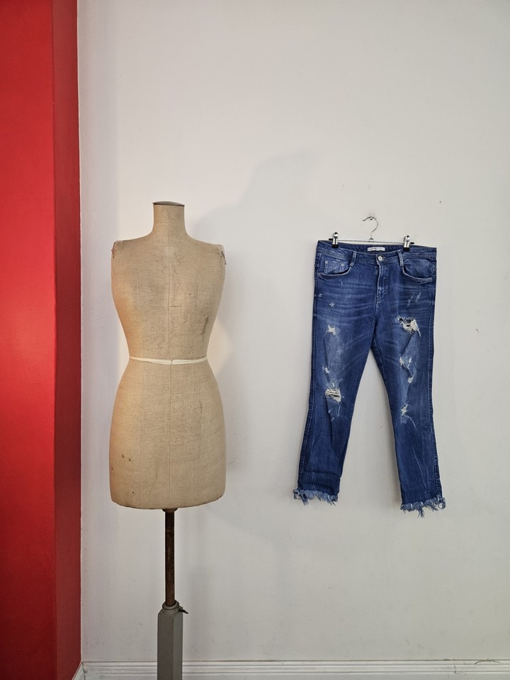 ZARA Vintage Destroyed Denim Jeans Skinny Boyfriend Cut Size EU 38 Fits AU 10-12