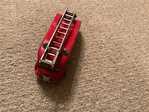 Vintage Dinky Toys Fire Engine With Ladder NICE ORIGINAL