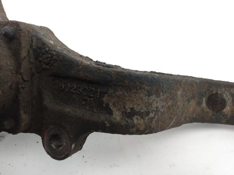 Buje de nudillo delantero izquierdo Pontiac Firebird Driver compatible con 1998-2002 Foto 4 de 4