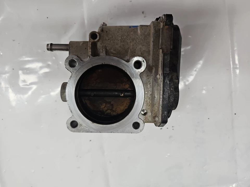 Toyota Highlander 2004-2008 Lexus RX400h carrocería del acelerador 3,3 L OEM 22030-20060 Foto 3 de 4