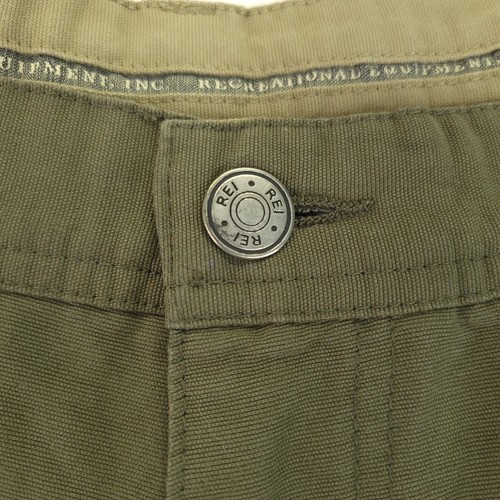 REI Shorts Mens 40x10 Green Cargo Pockets Hiking Outdoors Fishing - Picture 3 of 12