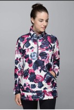 Lululemon Miss Misty Pullover Jacket Size 4 Inky Floral Ghost Bumble Berry Sz S