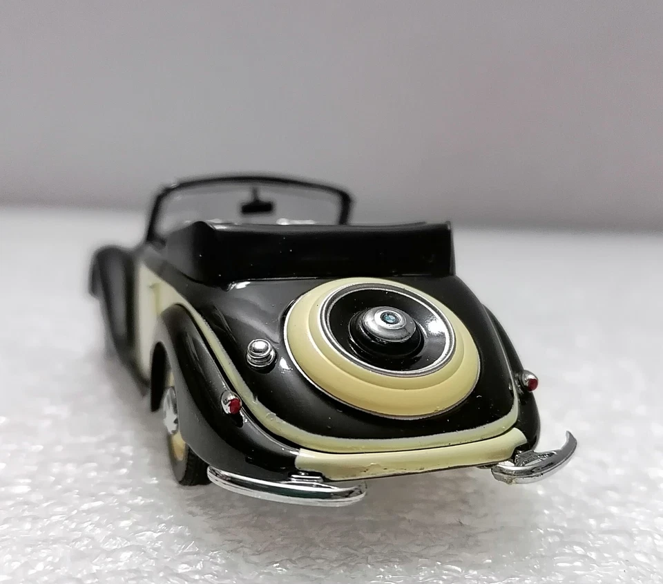 BMW 327 Cabrio 1941 - Modelo vintage diecast escala 1:43 caja como nueva Foto 4 de 4