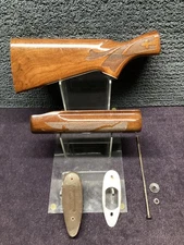 BEAUTIFUL REMINGTON 870 WINGMASTER 12 GA STOCK & FOREND SET W/ HARDWARE