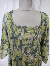 Torrid Size 2 Green Floral Print Challis Puff Sleeve Tea Length Dress