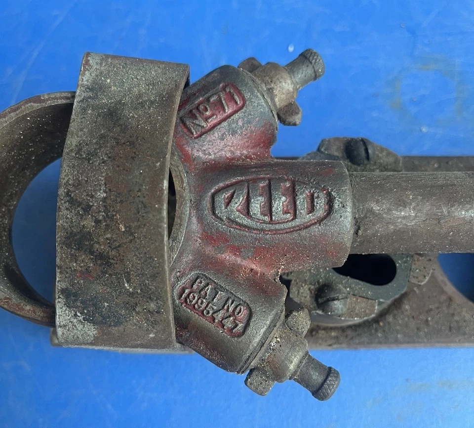 Reed No. 71 Pipe Threader w/ Handle & 4 Dies USA Erie PA Vintage Plumbing Tool - Image 2 of 4