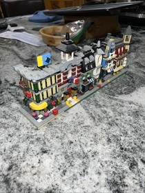 LEGO Mini Modulars 10230 No Manual No Box