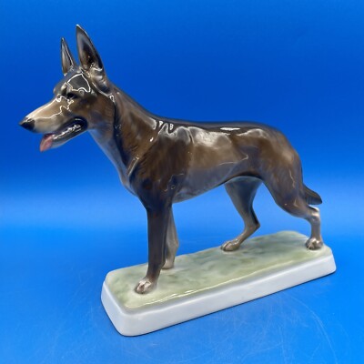 ROSENTHAL GERMANY PORCELAIN FIGURINE OF A GERMAN SHEPHERD DOG by HELMUT DILLER