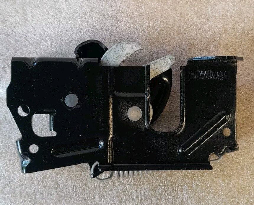 BMW 3 Series F30 2013 OSF Drivers Front Right Bonnet Lock 7242549  