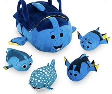 Disney Store Finding Dory Tsum Tsum Set Dory Plush Case And 4 Mini Tsum Tsum