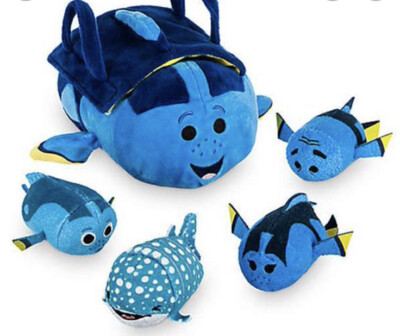 Disney Store Finding Dory Tsum Tsum Set Dory Plush Case And