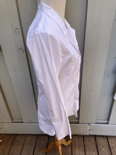 Women's 1st Quality META Fundamentals White Mid Length Lab Coat Size 8(M) - Picture 5 of 9