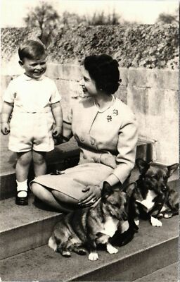 CPM AK H.M. The Queen with Prince Andrew BRITISH ROYALTY (791221)
