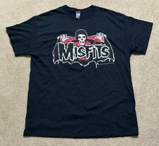2016 Misfits Adult T-shirt Size XL Punk Rock Red Fiend EUC  