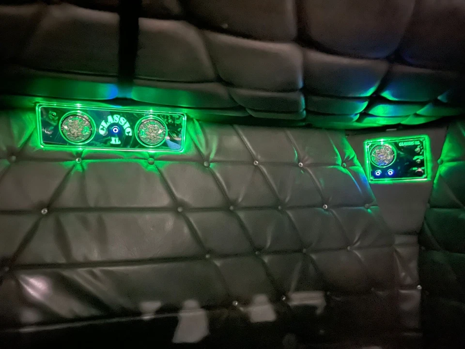 Freightliner  Classic/ FLD 120 Interior Lights . Under of bed - Image 4 of 4