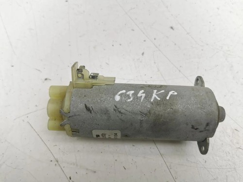 AUDI A6 Avant 4F5, C6 Sitzsteuerungsmotor vorne links 0130002532 3.00 34943877