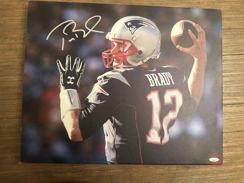 Tom Brady Signed 16x20 Canvas Patriots Autograph TriStar Hologram Authentic