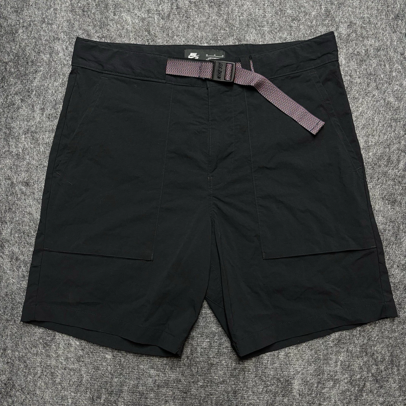 Nike SB Shorts Mens Medium M 30 Black Belted Hiking Skateboarding Stretch Shorts