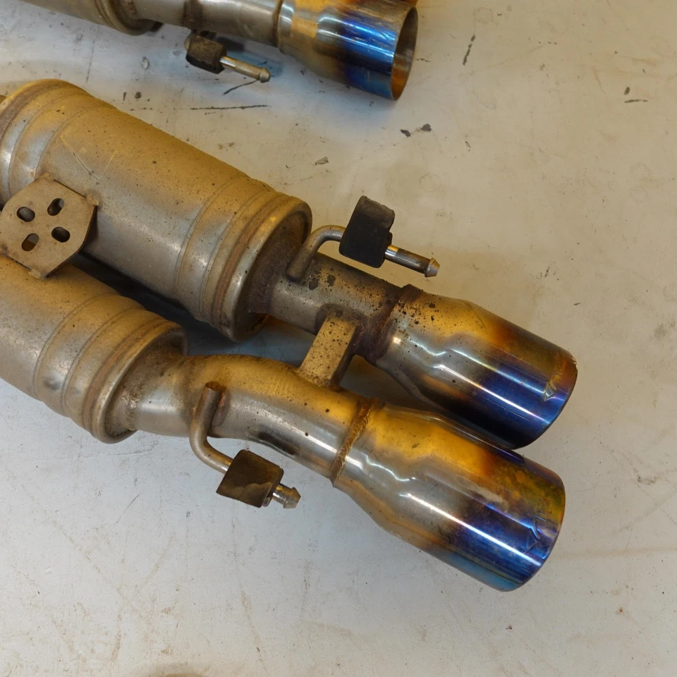 Juego de puntas de extremos de tubo de escape silenciador de escape Lexus Rc350 2015-2019 Foto 2 de 4